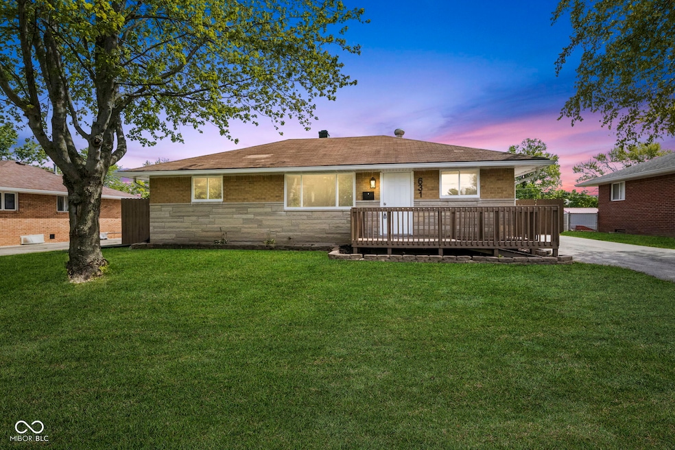 631 S 9th Ave, Beech Grove, IN 46107 - photo 1