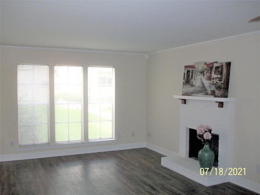 Living Room / Dining Room Combo