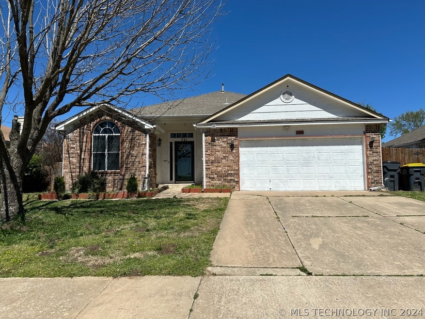 721 W 119th Place S, Jenks, OK 74037 - photo 1