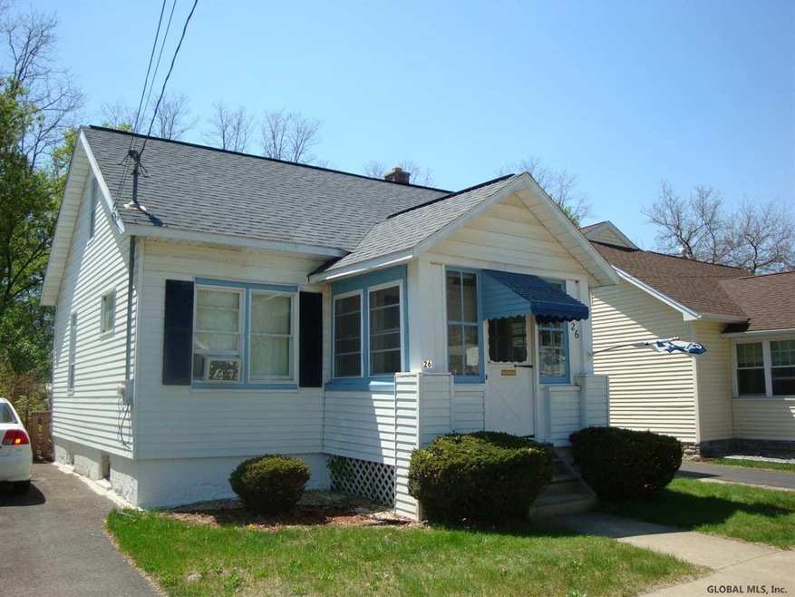 26 Pershing Dr, Schenectady, NY 12302 - photo 1