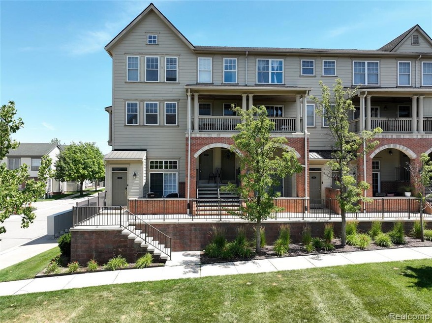 208 Amys Walk unit 239, Auburn Hills, MI 48326 - photo 1