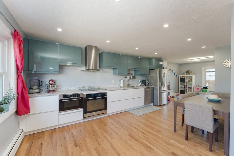 30 Newton St, Pawtucket, RI 02860 - photo 1