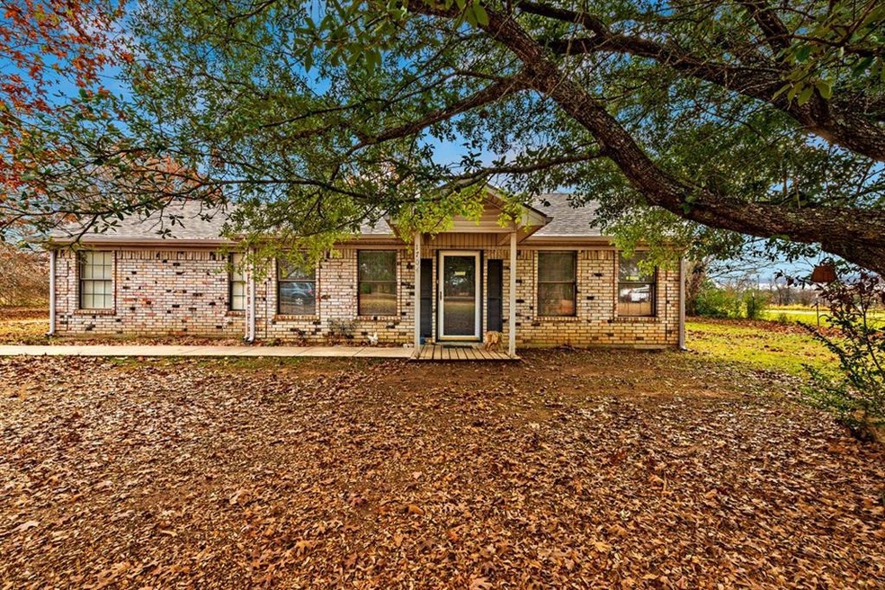 1704 Middle Rd, Denison, TX 75021 - photo 1