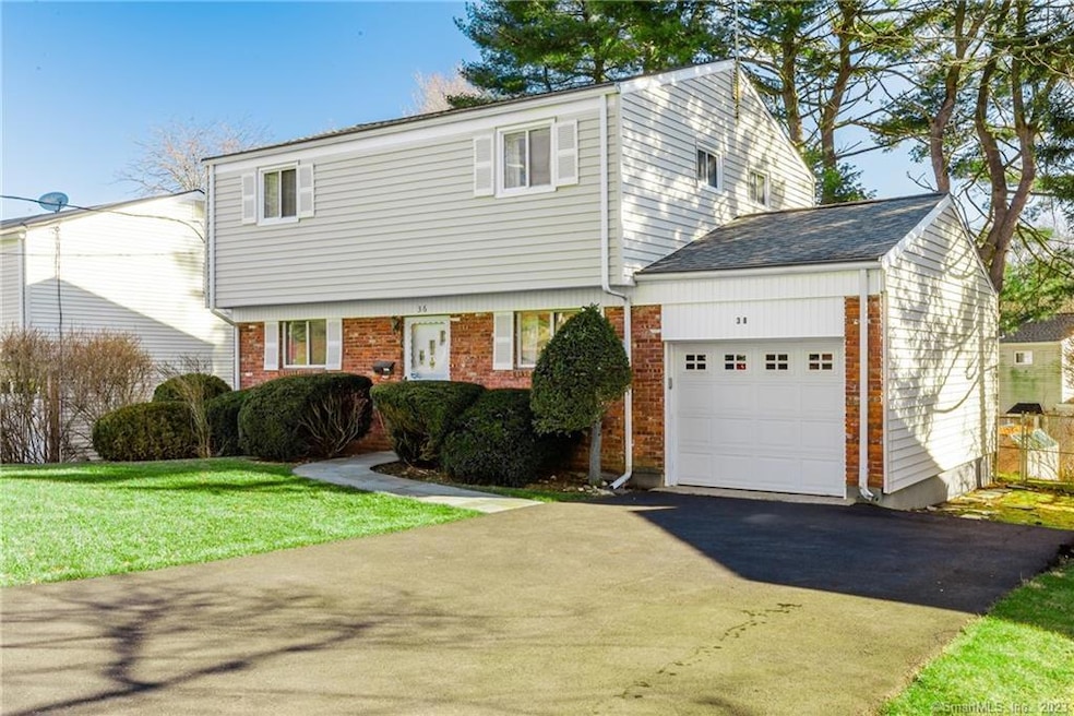 36 Dorset Ln, Stamford, CT 06907 - photo 1