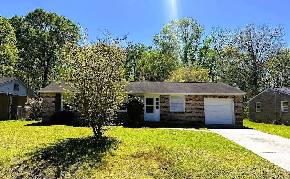 Under Contract $260,000 • Co-Listing Agent