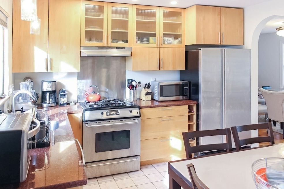 14 Cornell St unit 2, Arlington, MA 02474 - photo 1