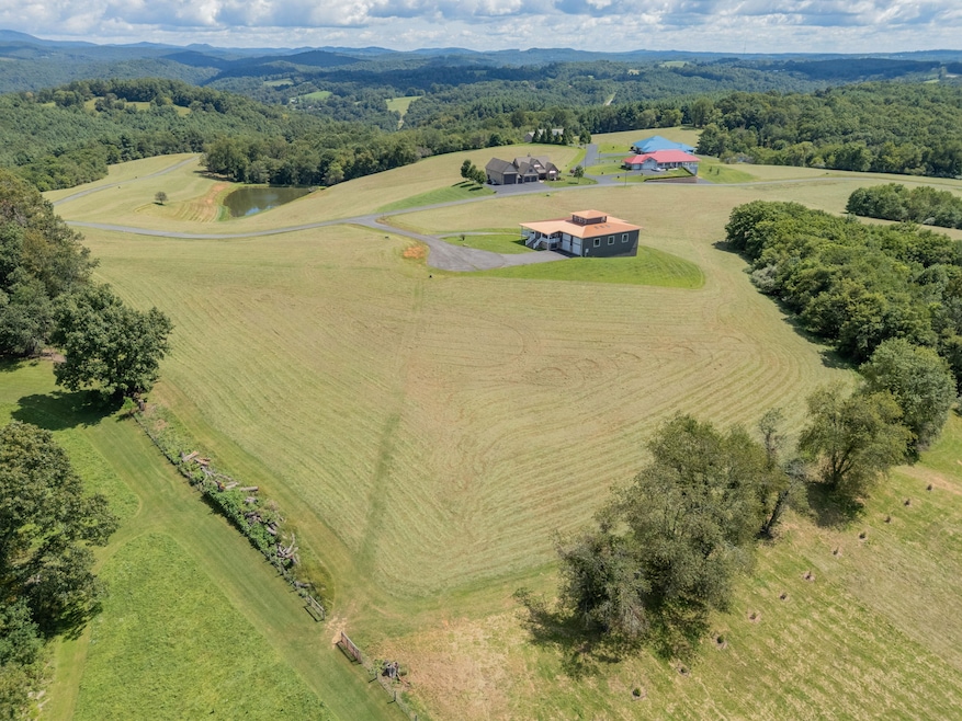 Crown Ln, Hillsville, VA 24343 - photo 1