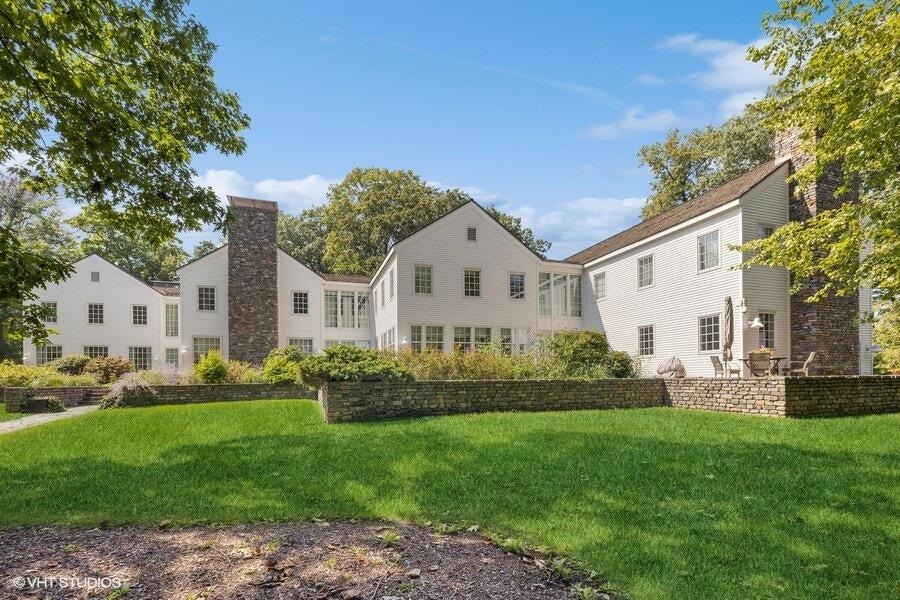 For Sale $10,975,000