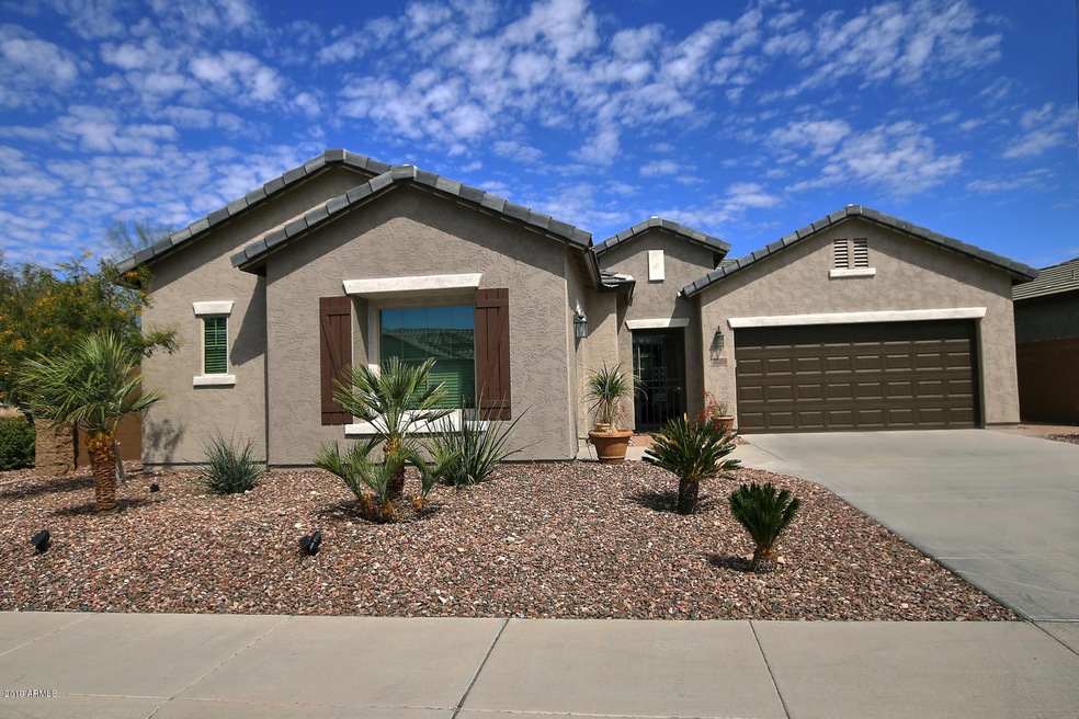 6752 W Desert Blossom Way-large-001-29-F