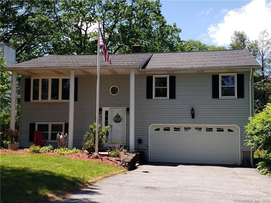 81 Avalon Cir, Waterbury, CT 06710 - photo 1