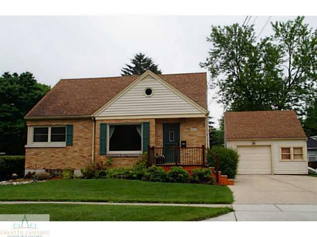 415 Park St, Grand Ledge, MI 48837 - photo 1