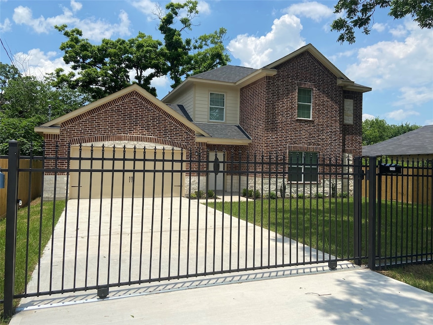 2405 Linder St, Houston, TX 77026 - photo 1