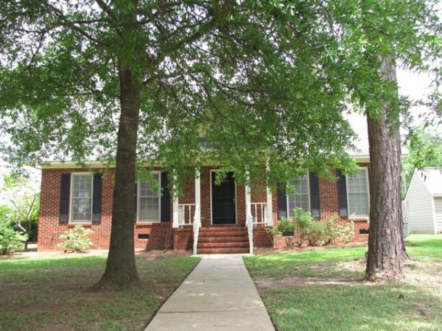 2309 Kenilworth Dr, Albany, GA 31707 - photo 1