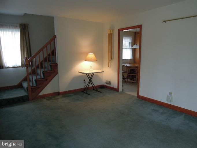 4527 Forest View Ave, Baltimore, MD 21206 - photo 1