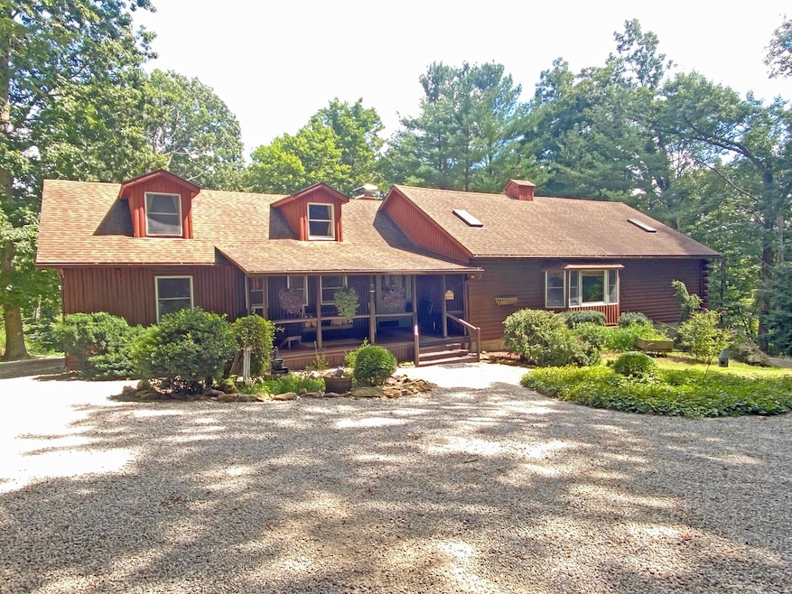 1962 Coyote Ct SE, Hide A Way Hills, OH 43107 - photo 1