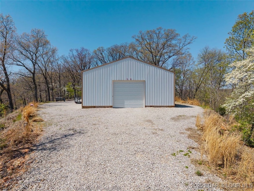 60' x 40' metal building