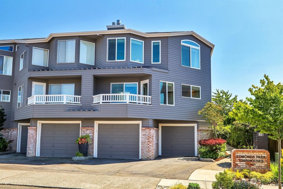 610 Daley St unit E, Edmonds, WA 98020 - photo 1
