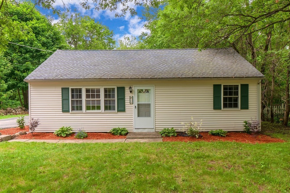24 Edgewood Dr, Holden, MA 01520 - photo 1