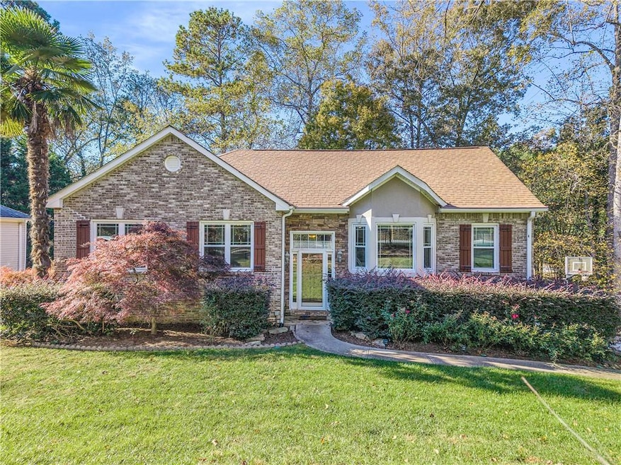 5470 Linger Longer Rd, Cumming, GA 30041 - photo 1