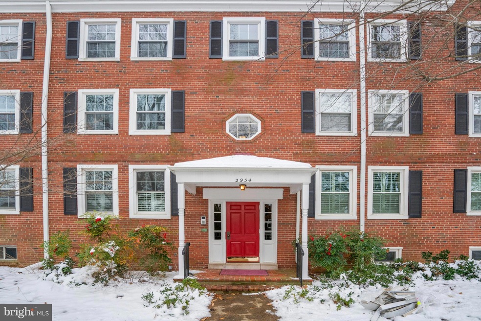 2934 S Columbus St unit A1, Arlington, VA 22206 - photo 1