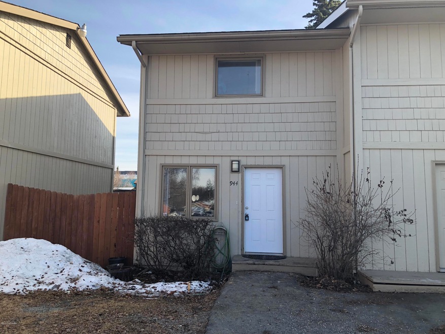 944 W 39th Ave unit 9, Anchorage, AK 99503 - photo 1