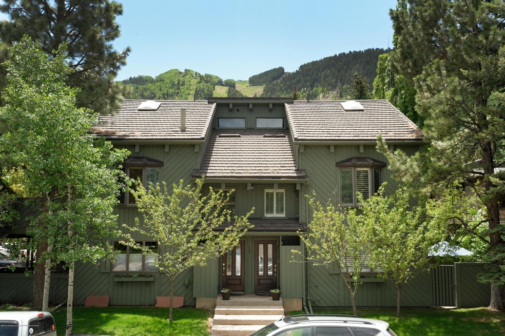 Exterior Front Aspen Mtn View