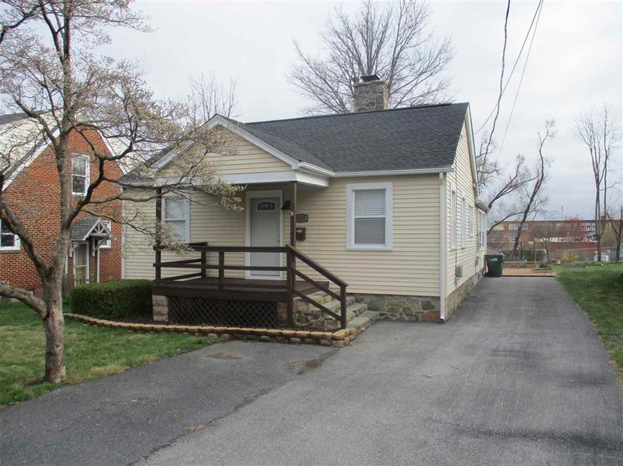 1203 W 12th St, Waynesboro, VA 22980 - photo 1