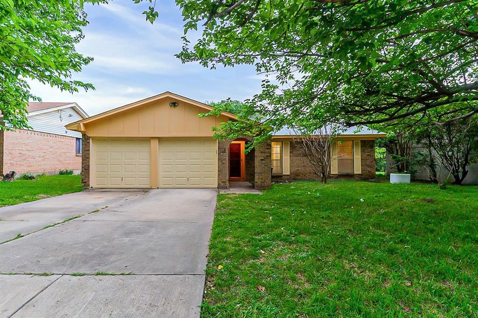 6629 Armando Ave, Fort Worth, TX 76133 - photo 1