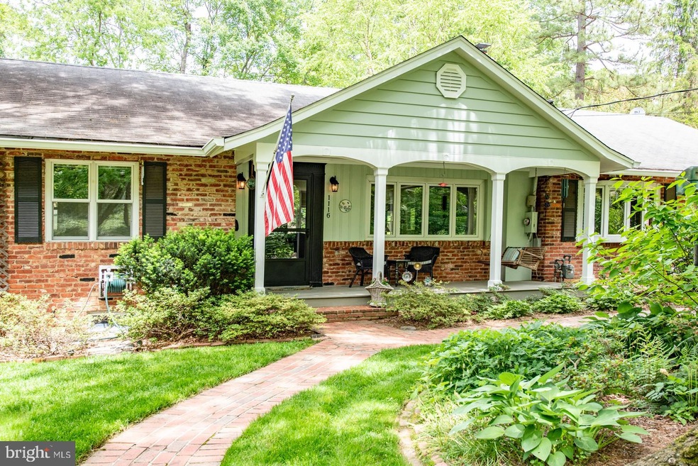 1116 Lyndale Dr, Alexandria, VA 22308 - photo 1