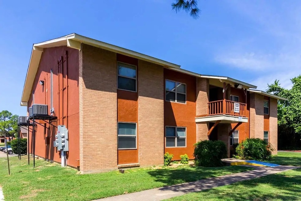 For Rent $1,114/month