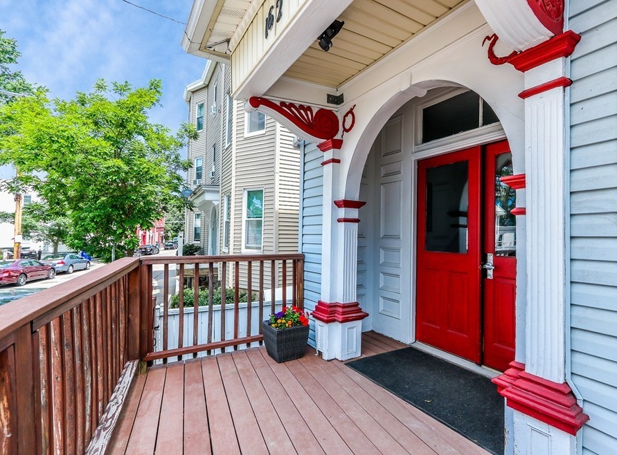 162 Boylston St unit 3, Jamaica Plain, MA 02130 - photo 1
