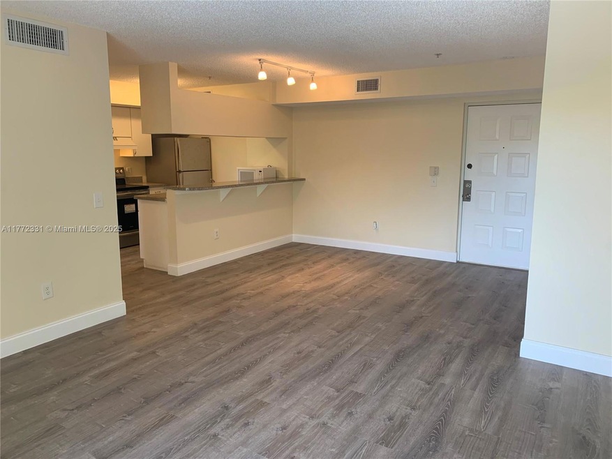 470 S Park Rd unit 7307, Hollywood, FL 33021 - photo 1