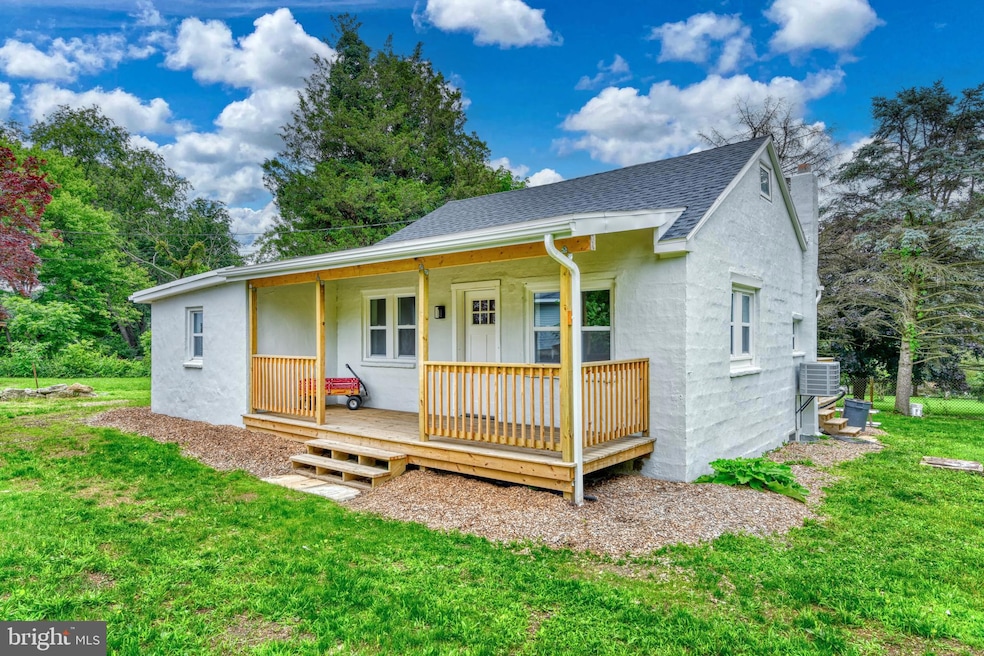 19 Schmeck Ln, Temple, PA 19560 - photo 1