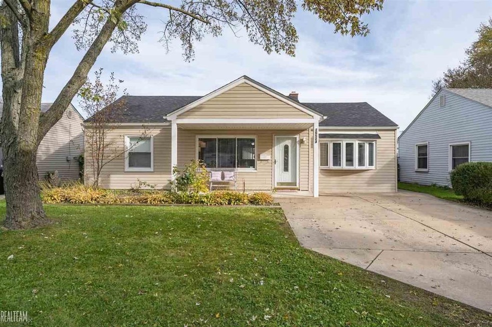 26524 Kathy St, Roseville, MI 48066 - photo 1