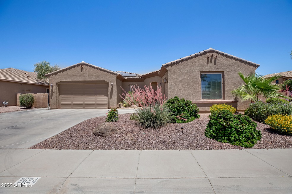 2624 E Honeysuckle Pl-2