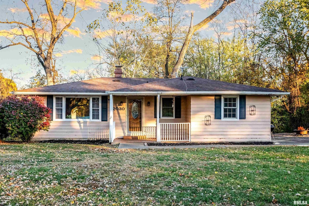 2030 N Boyd Ave, Peoria, IL 61604 - photo 1