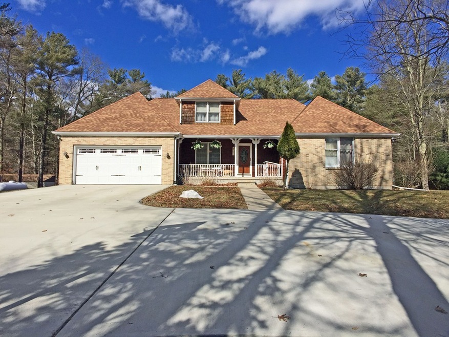 661 Mohawk Dr, Westport, MA 02790 - photo 1