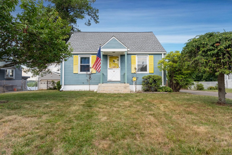 102 Vista Dr, East Haven, CT 06512 - photo 1