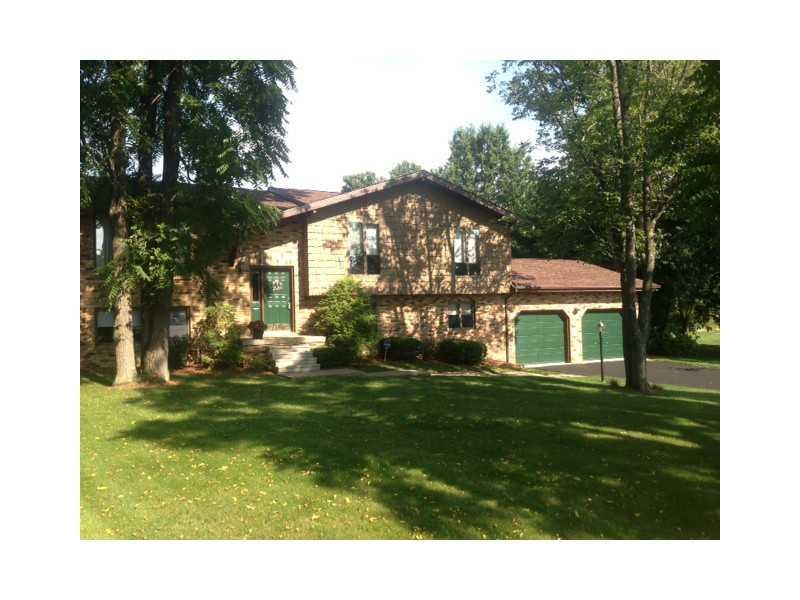 401 Debbie Dr, Indiana, PA 15701 - photo 1