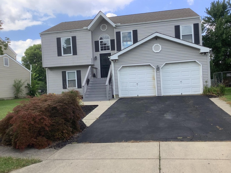 2032 Great Brook Dr, Columbus, OH 43223 - photo 1