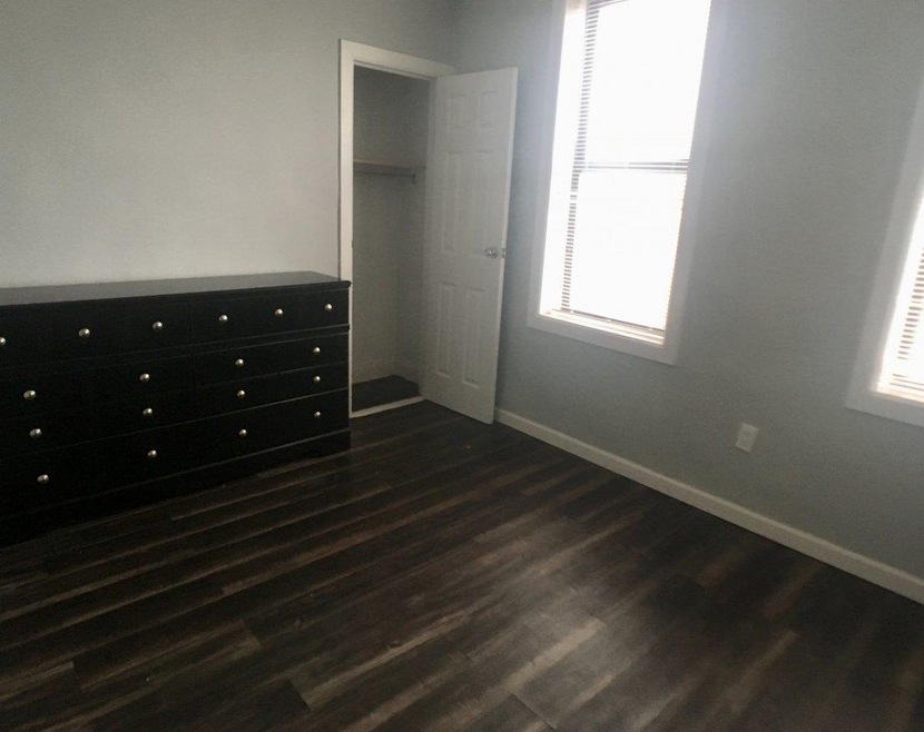 502 E 189th St unit 8, Bronx, NY 10458 - photo 1