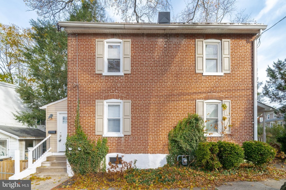 17 W 5th St, Chester, PA 19013 - photo 1