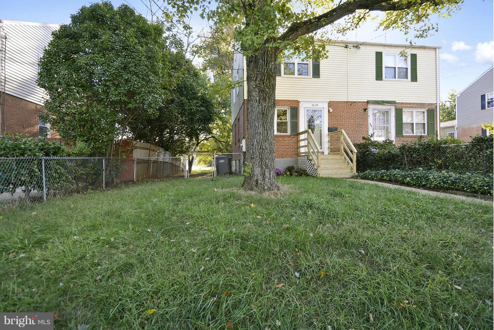 5639 Fenwick Dr, Alexandria, VA 22303 - photo 1