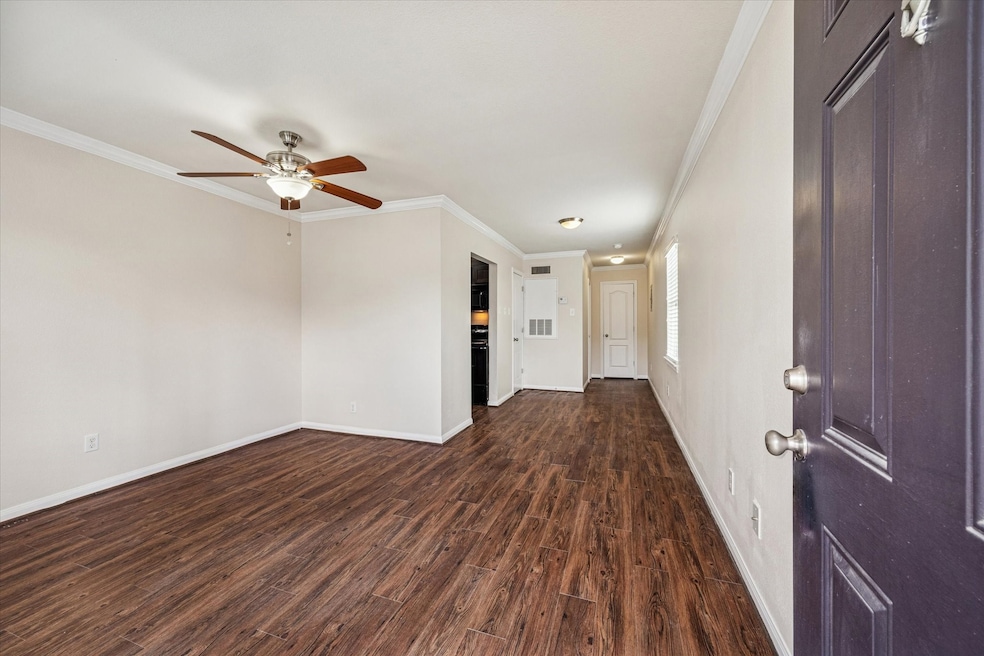 214 W 17th St unit 24, Houston, TX 77008 - photo 1