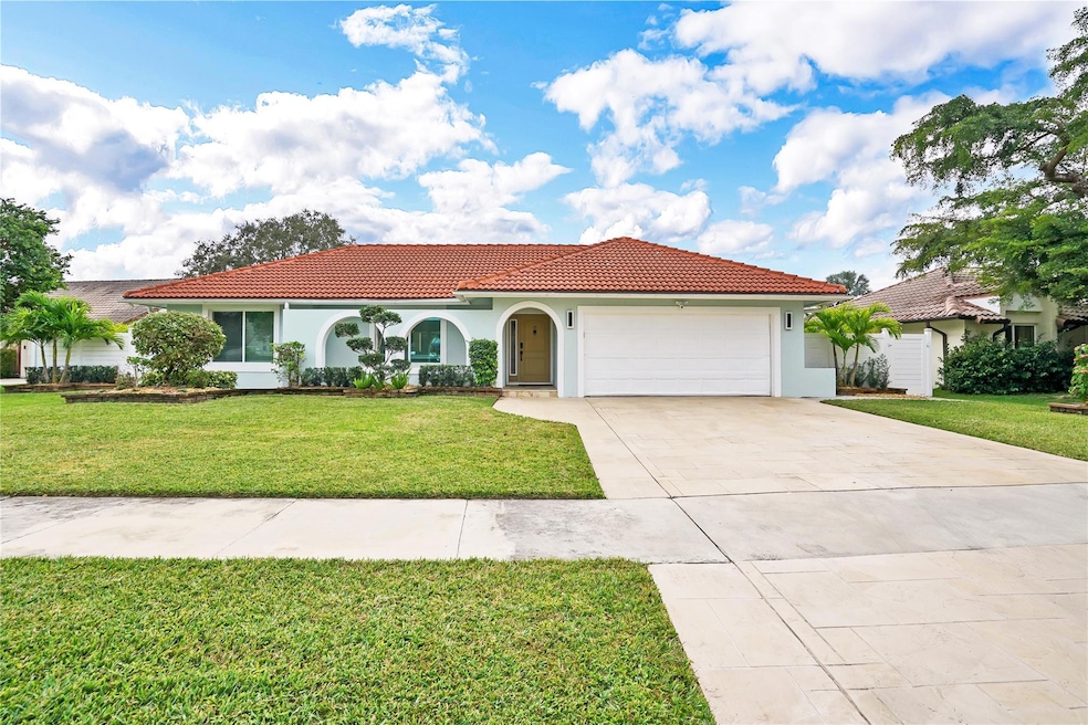 For Sale $897,400