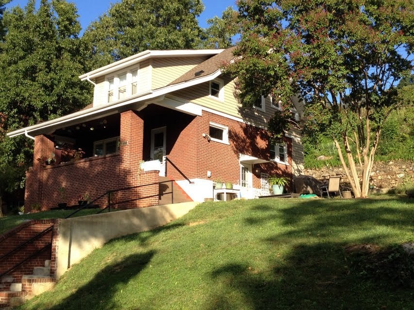 Welcome to 1602 Hamilton Terrace