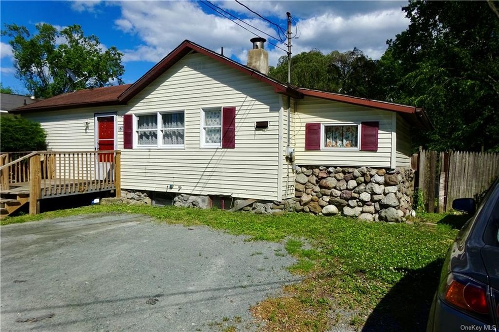 67 Fairfax Ave, Middletown, NY 10940 - photo 1