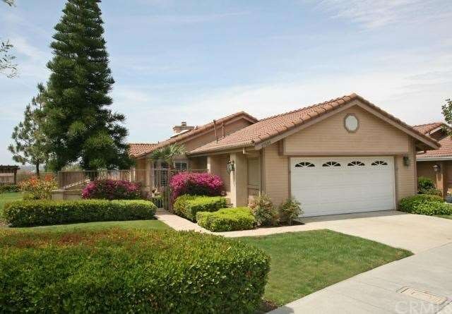 Large View Lot Located Next To Expansive Green Bel