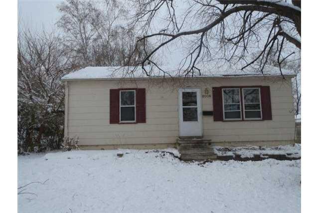 2008 Lay St, Des Moines, IA 50317 - photo 1
