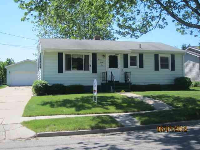 1425 Lynn St, Owosso, MI 48867 - photo 1